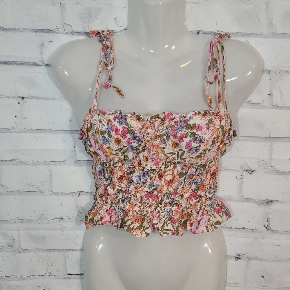 Floral Smocked Ruffled Crop Top Med